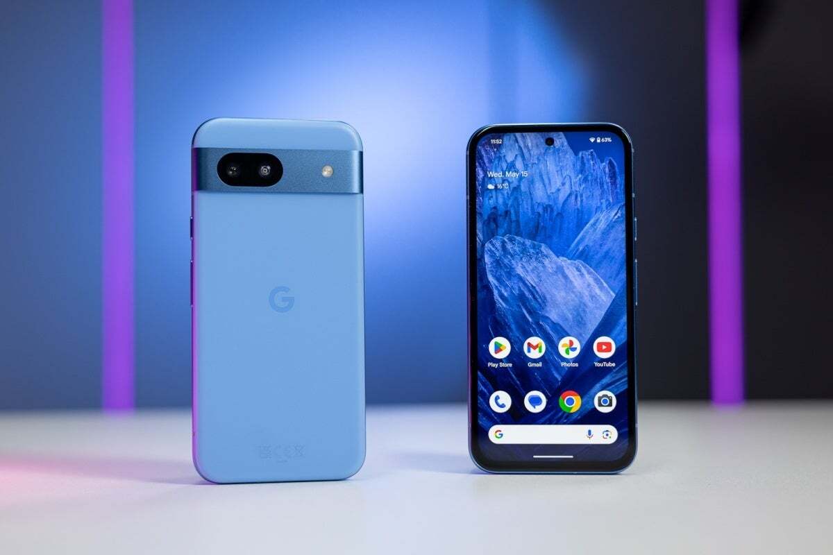 Pixel 8a, kamera çubuğuna sahip son cihaz olabilir. | Resim kredisi – PhoneArena - Arızalı Pixel 9 Pro XL, gelecek Pixel 9a'nın harika görünmesini sağlıyor