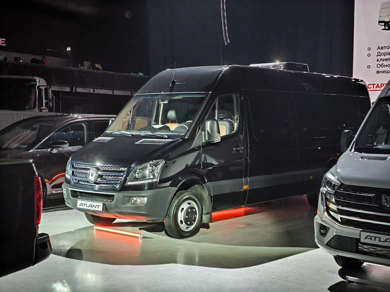 Mercedes-Benz Sprinter W906'nın bir kopyası Rusya'da üretilmeye başlanacak. Sollers Atlant XL 2025'te satışa çıkacak