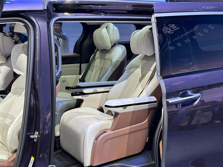 BYD'den Toyota Alphard değişiminin gizliliği tamamen kaldırıldı. 7 kişilik BYD Xia, 100 kilometrede yalnızca 6,5 ​​litre yakıt tüketecek ve Çin'de yalnızca 40 bin dolara satın alınabilecek