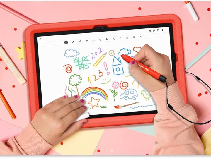 Samsung Galaxy Tab A9+ Kids Edition'da bir çocuk renkleniyor.