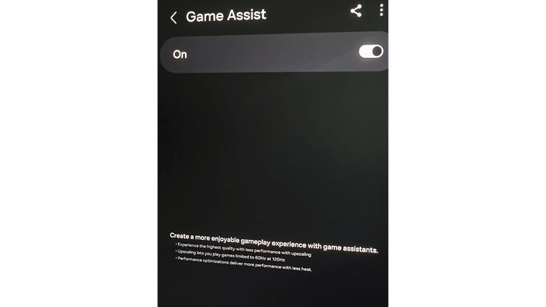 'Açık' seçeneğinin bulunduğu Samsung Game Assist ayarları ekranı.