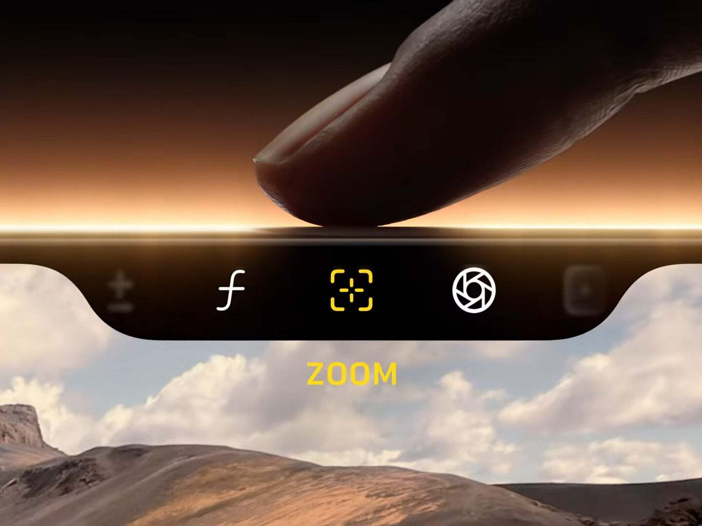 Kamera kontrol düğmesi çeşitli işlevlere kolay erişim sağlar. | Resim kredisi – Apple - Yakında çıkacak Vivo X Fold 4, iPhone 16'nın bu tartışmalı özelliğini paylaşacak