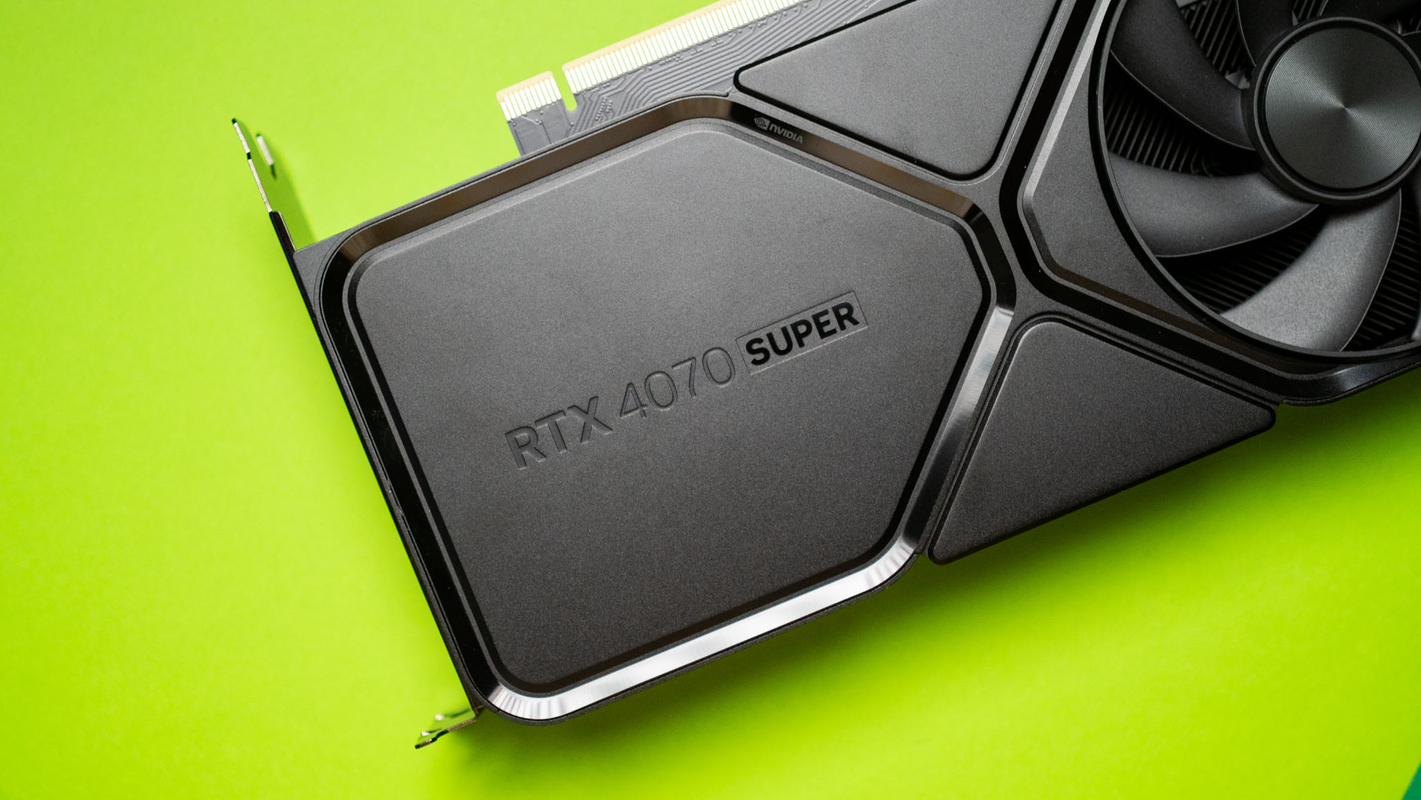 NVIDIA RTX 4070 Super Founders Edition markası