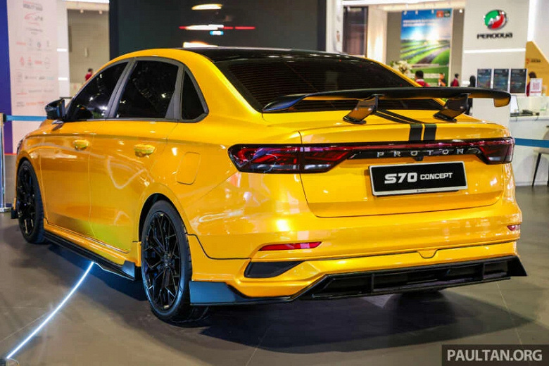Geely Emgrand'a sportif bir tarz verildi: Malezyalı Proton S70 sedan bir spor gövde kiti ve bir kanat aldı, ancak daha güçlü hale gelmedi
