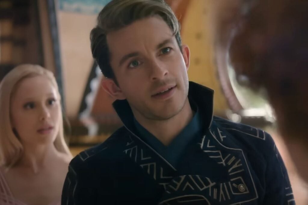 Hayat Boyunca Dans Eden Kötü Film Müziği Jonathan Bailey Ariana Grande Universal Pictures
