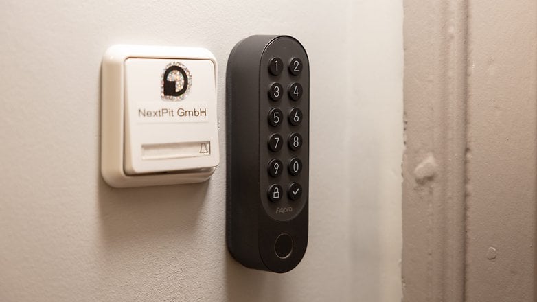 Aqara Smart Lock U200 tuş takımı yandan Aqara Smart Lock U200 tuş takımı yandan