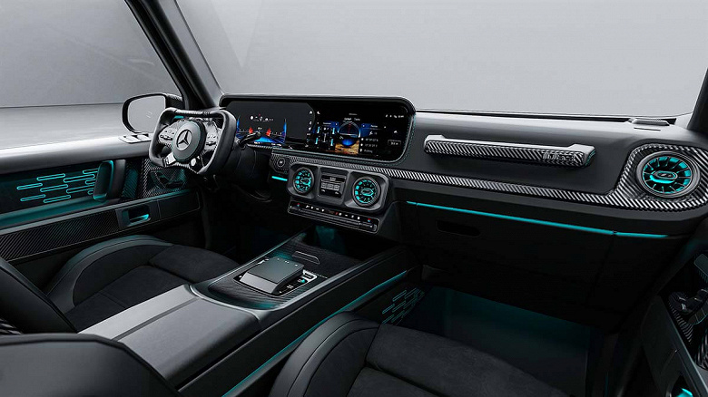 Lewis Hamilton'un onuruna benzersiz bir Gelendvagen inşa edildi: Mercedes-AMG Sir Class'a bir yarış direksiyonu ve 1063 beygir gücünde bir V8 motor verildi.