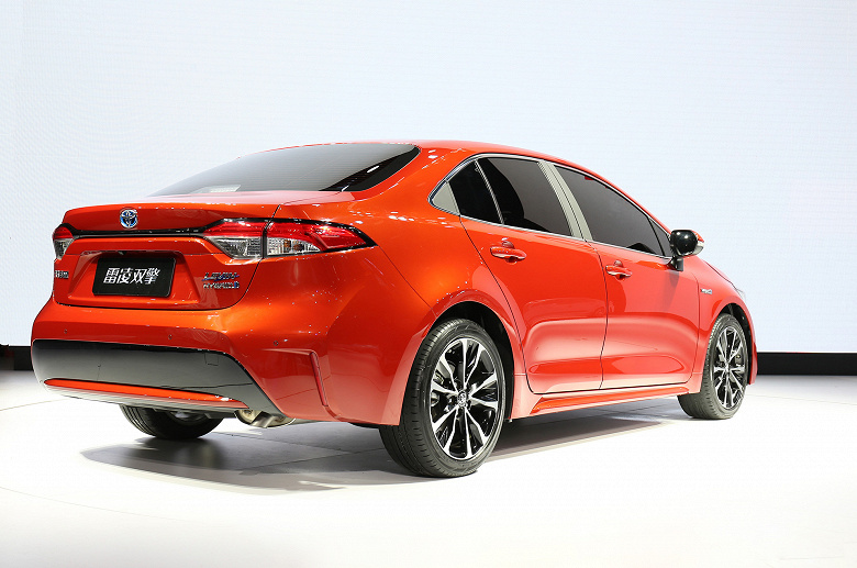 Toyota Corolla'nın adı Toyota Levin'in Rusya'daki fiyatı 2,4 milyon rubleye yükseldi