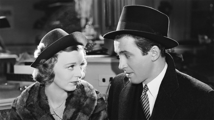 Margaret Sullavan ve James Stewart, Köşedeki Dükkan'da.