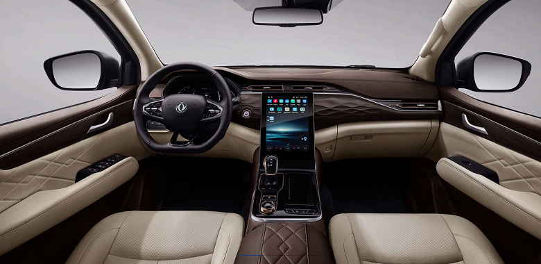 Nissan platformundaki Land Cruiser Prado'nun bir benzeri - yalnızca 4,6 milyon ruble. Güncellenmiş Dongfeng Paladin'in satışları Belarus'ta başladı - 8 vitesli otomatik şanzıman ve dört tekerlekten çekişli