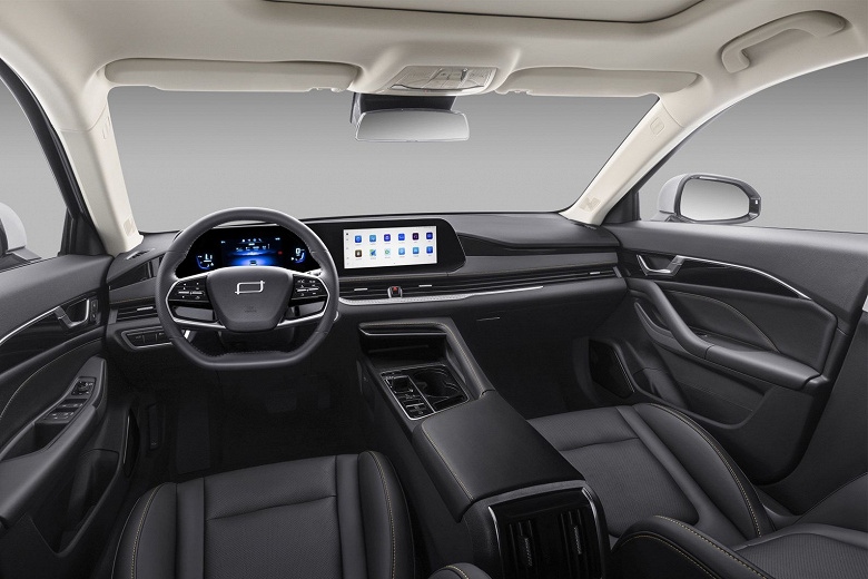 217 beygir gücünde bir motora ve 6 vitesli otomatik şanzımana sahip Skoda Superb boyutunda geniş bir liftback, Lada Aura'dan daha ucuzdur. FAW Bestune B70 satışları başladı