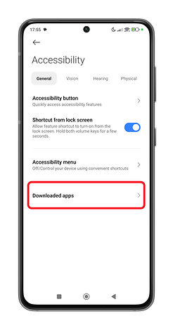 Akıllı telefondaki erişilebilirlik ayarları, 'İndirilen uygulamalar'ı vurguluyor.