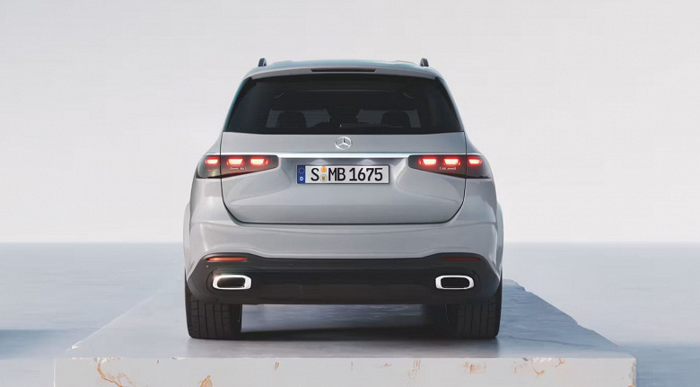 Mercedes-Benz GLS Rusya'da yeniden monte edilmeye başlandı, yeni arabalar şimdiden satışta