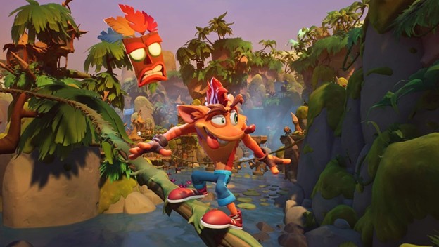 Crash Bandicoot 4'te sarmaşıkların üzerinde kayan Crash Bandicoot: It's About Time