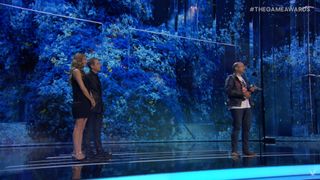 Amir Satvat'a The Game Awards 2024'te Game Changers açılış ödülü verildi.