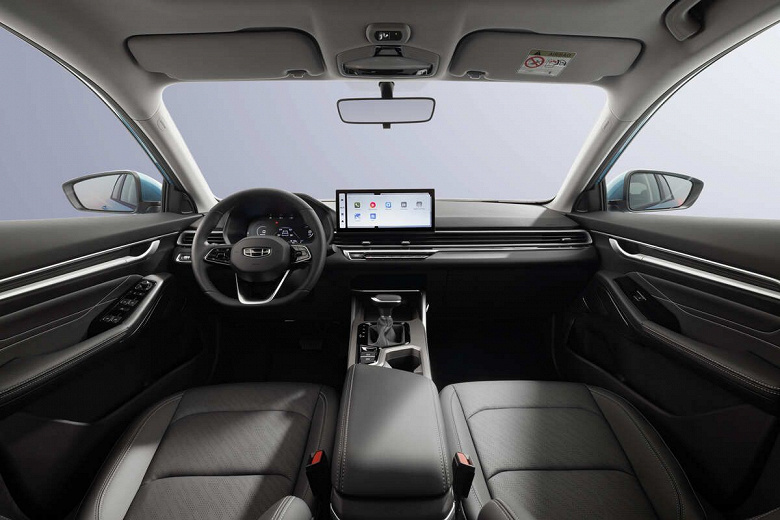 Otomatik şanzımanlı ucuz bir Geely sedan sahibini iflas ettirmeyecek: Geely Emgrand'ın 5 yıl içindeki maliyeti yalnızca 1,08 milyon ruble olacak