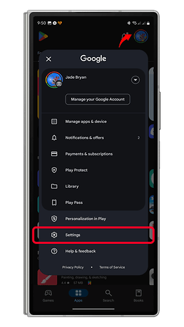 Google Play uygulama arayüzü hesap ayarlarını ve seçeneklerini gösterir.