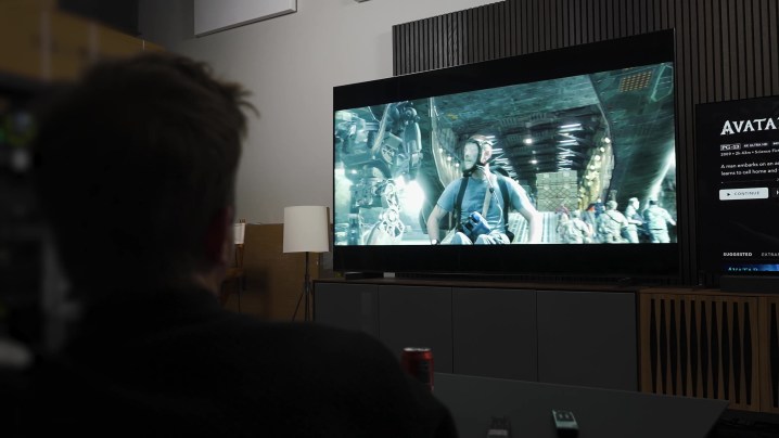En İyi TV vs En Büyük: Sony A95L ve TCL QM8