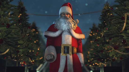 En iyi Noel oyunları - Ajan 47, Hitman 3'te Noel Baba kıyafeti giymiş. Arkasında süslü iki Noel ağacı var.