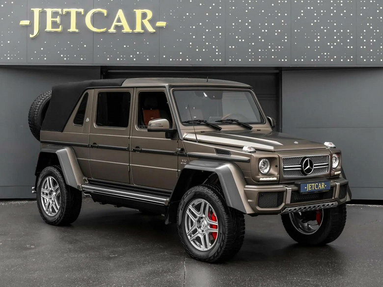 Portal akslar, benzersiz tavan, 630 bg'lik V12 motor. ve G sınıfının efsanevi ruhu: nadir Gelendvagen Mercedes-Maybach G 650 Landaulet Rusya'da satılıyor