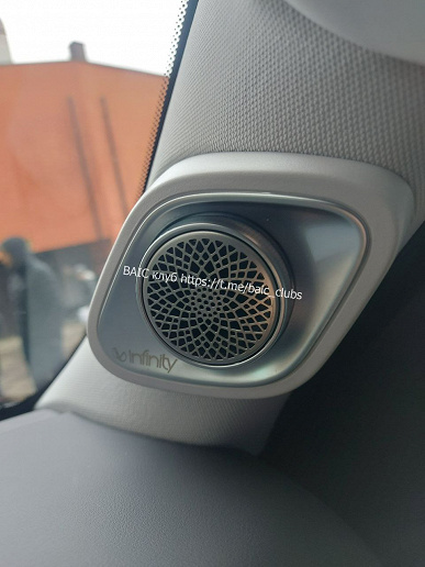 Toyota Land Cruiser Prado ve Tank 500'e bir alternatif zaten Rusya'da. 8 vitesli otomatik şanzımana ve dört tekerlekten çekişe sahip resmi BAIC BJ60'ın canlı fotoğrafları