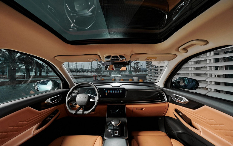 Hyundai Santa Fe'nin Çin-Rus değişimi dört tekerlekten çekişe sahip olacak. Rusya için BAIC X75'in yeni versiyonu duyuruldu