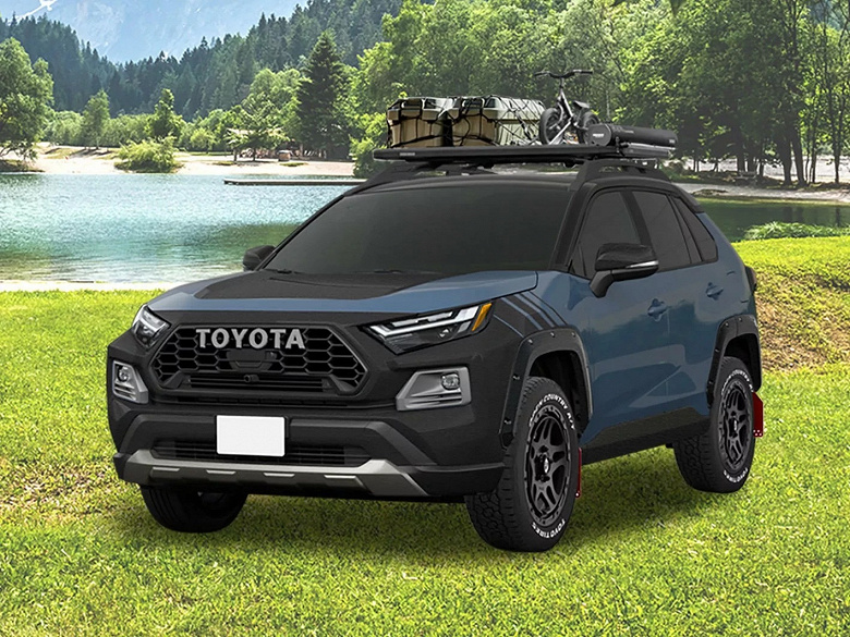 İki yeni Toyota RAV4 aynı anda tanıtıldı