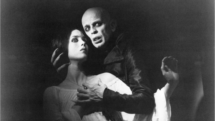 "Vampyre Nosferatu"da Mina ve Nosferatu