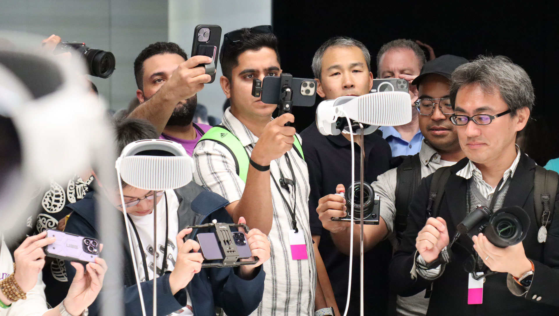 Apple Vision Pro pil paketi