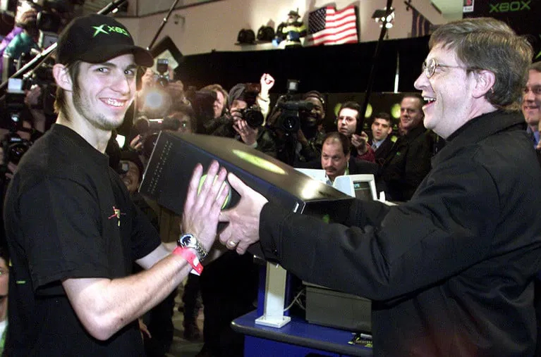Bill Gates'ten orijinal Xbox satın alan kişi