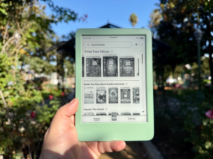 Matcha Green'de Amazon Kindle (2024).