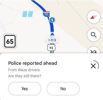 Waze olay raporuna dayanarak Google Haritalar kullanıcılarına gönderilen bir bildirim uyarısı.