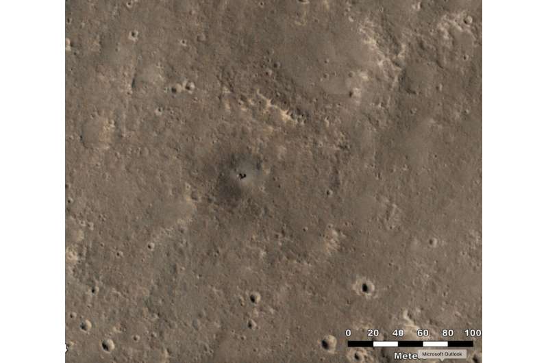 Mars yörünge aracı, toz hareketini incelemek için kullanımdan kaldırılan InSight iniş aracını tespit etti