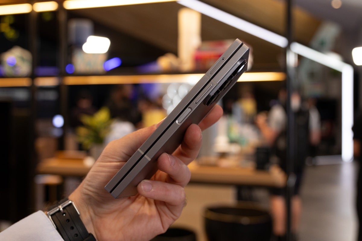 Samsung Galaxy Z Fold 6 profili