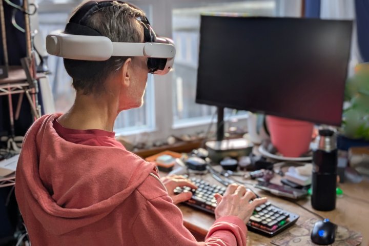 Microsoft'un Karma Gerçeklik Bağlantısı beta aşamasındadır ancak Quest 3'te Windows'u kullanmak için zaten iyi bir çözümdür.