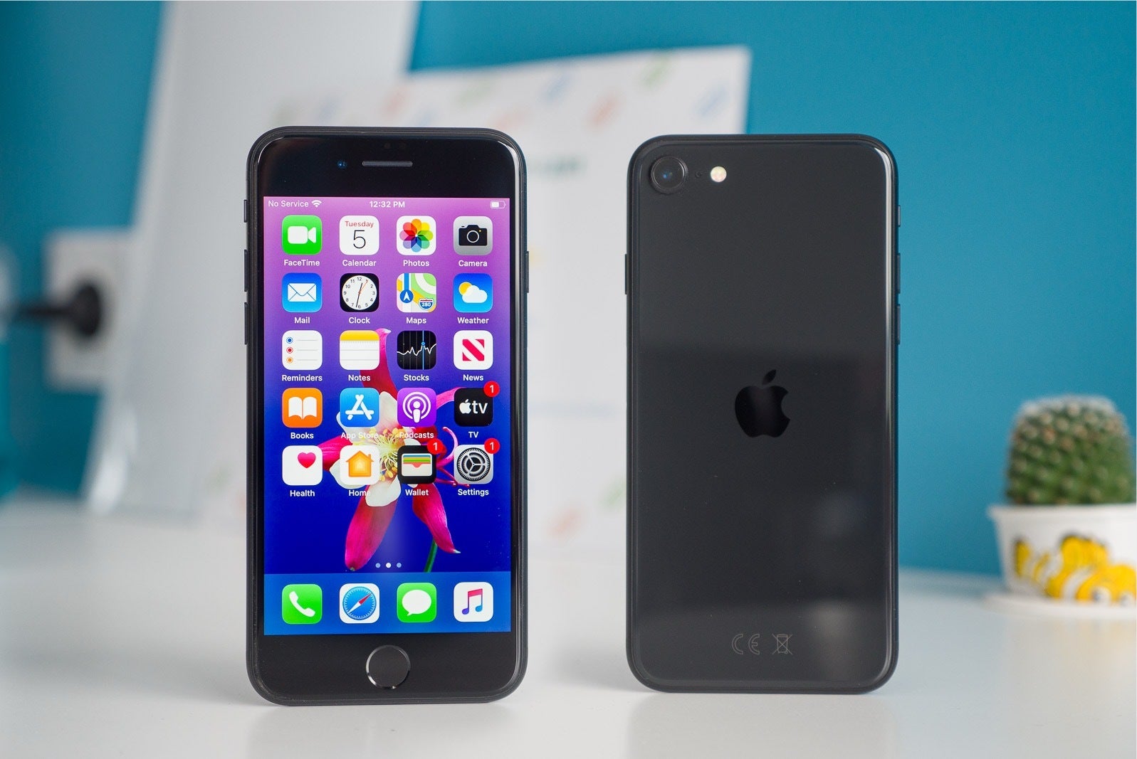 2020 iPhone SE'nin bir görüntüsü