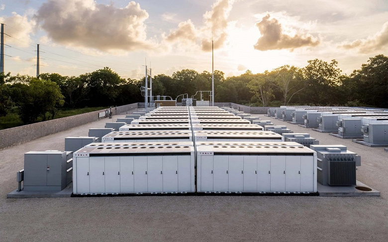 Tesla, Şanghay'da Megapack pil üretimine başladı