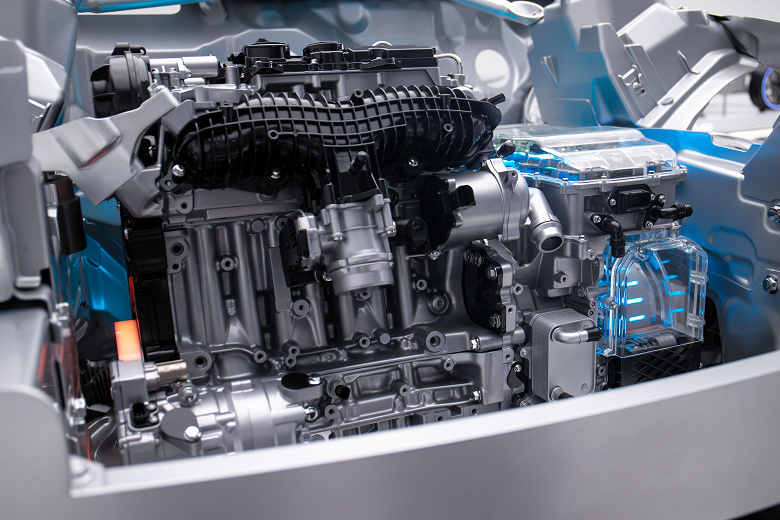 Geely alt markasından Li Auto L9'un harika bir rakibi. Lynk & Co 900 sundu: dört tekerlekten çekiş, 857 hp, uyarlanabilir süspansiyon ve kabinde kraliyet ferahlığı