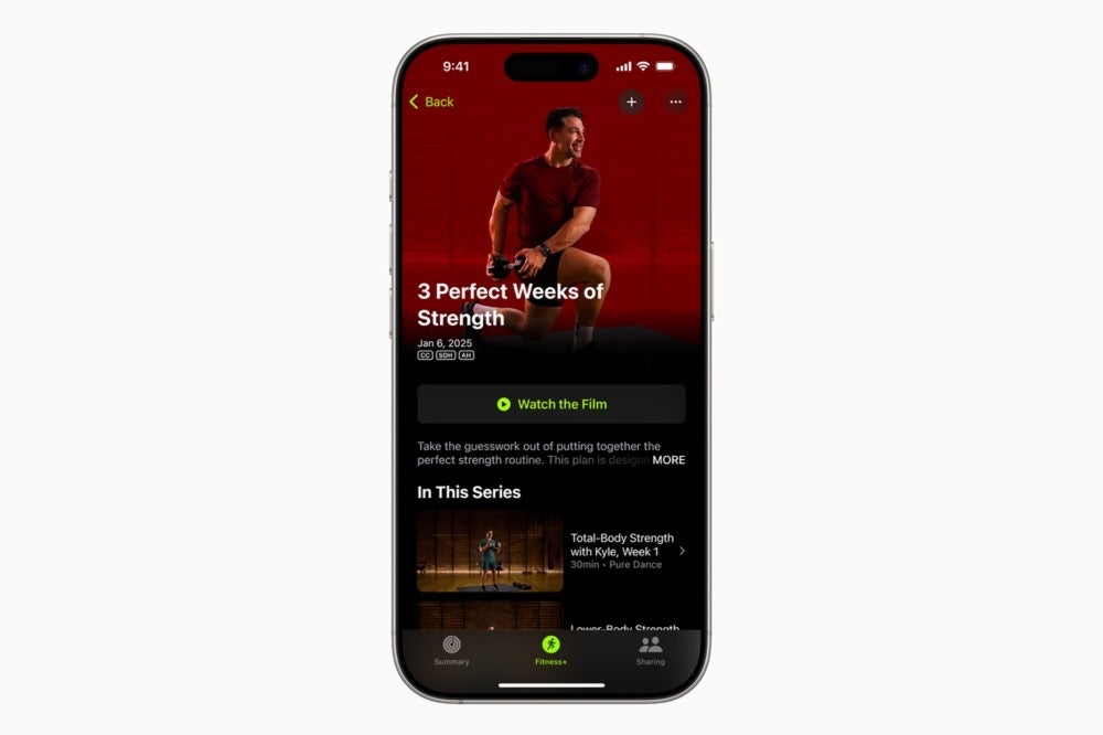 Apple Fitness+ Üç Mükemmel Güç Haftası'ndan görüntü
