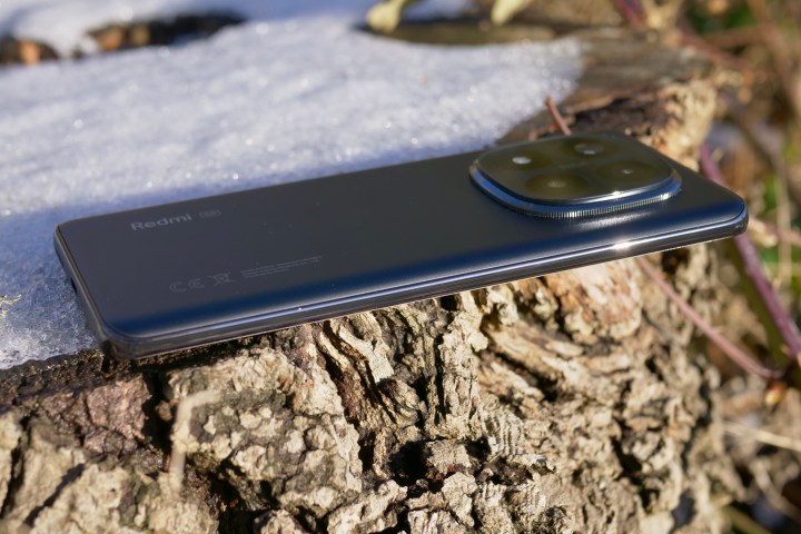 Redmi Note 14 Pro Plus'ın tarafı.
