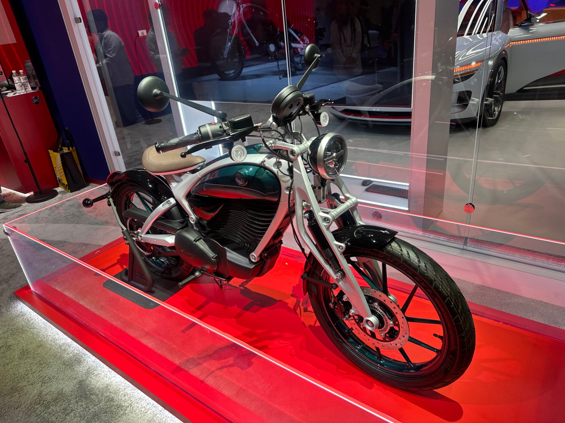 Royal Enfield Uçan Pire