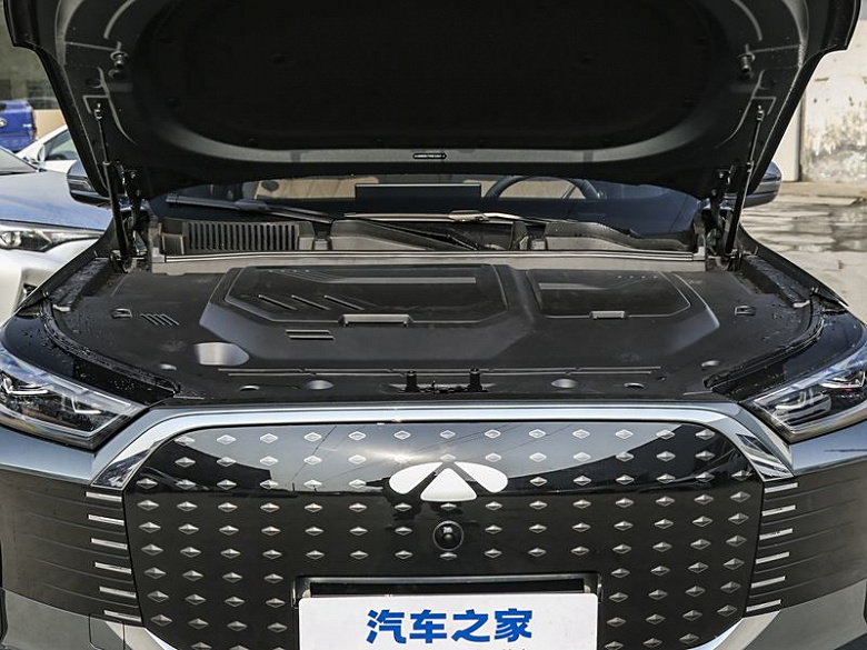 1,3 l/100 km tüketim, 1200 km'ye varan güç rezervi ve 306 bg güce sahip 7 koltuklu Chery crossover. - sadece 15 bin dolar. Chery Fulwin T9'un ön satışları başladı
