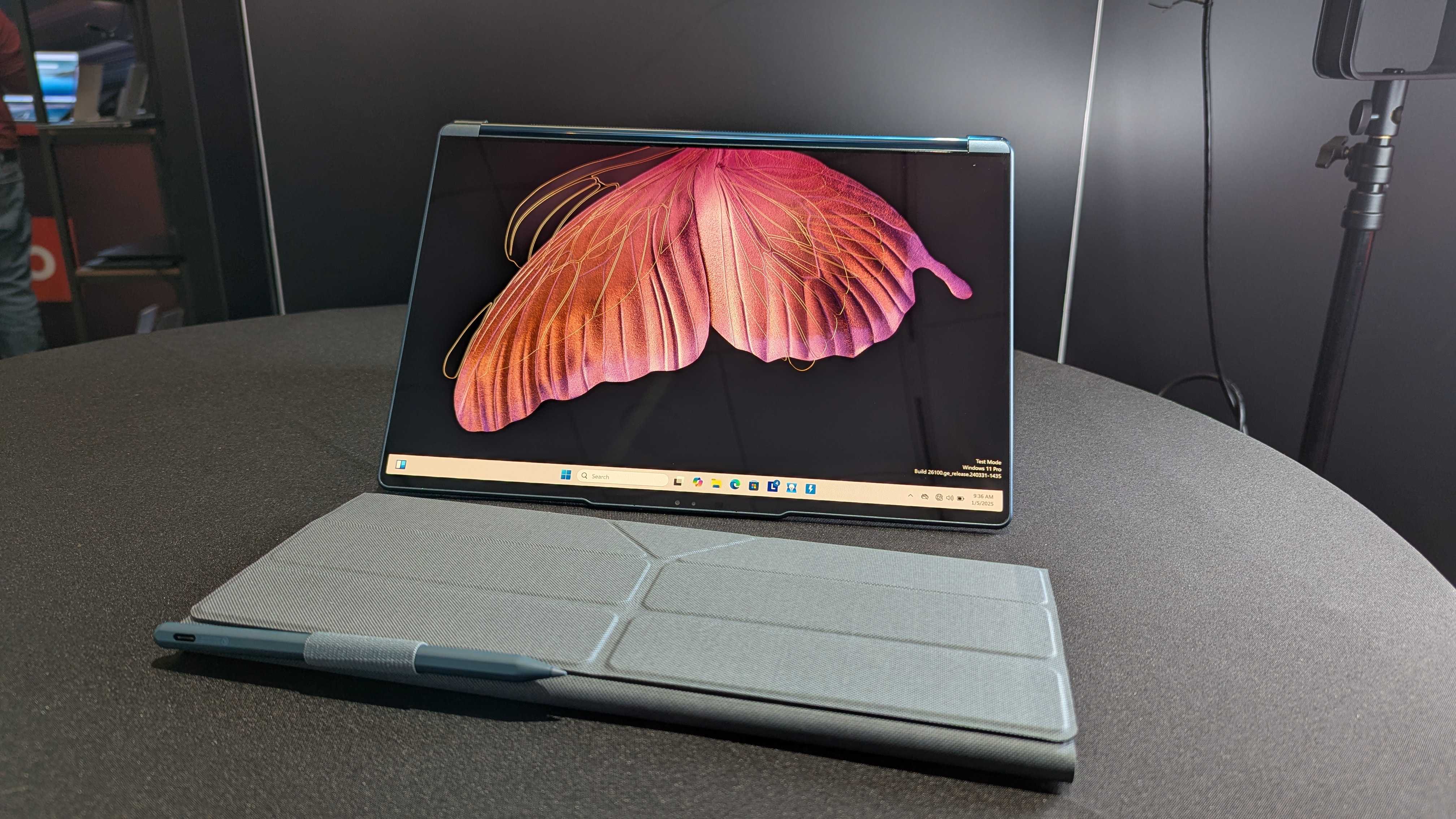 Lenovo Yoga Kitabı 9i 14 (Gen 10)