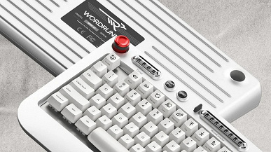 Freewrite Wordrunner - elektromekanik kelime sayacıyla donatılmış, yazarlar için benzersiz bir klavye
