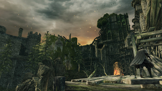 Dark Souls 2'de büyümüş harabeler.
