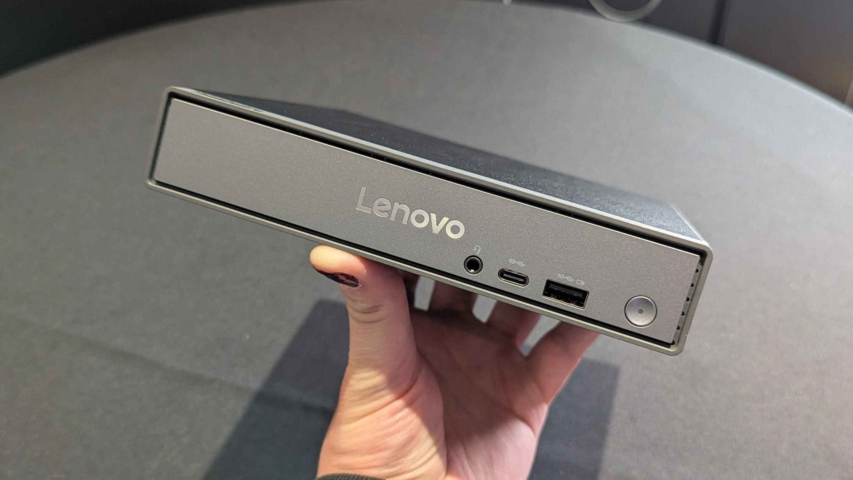 Snapdragon X'e sahip yeni Lenovo mini PC'ler