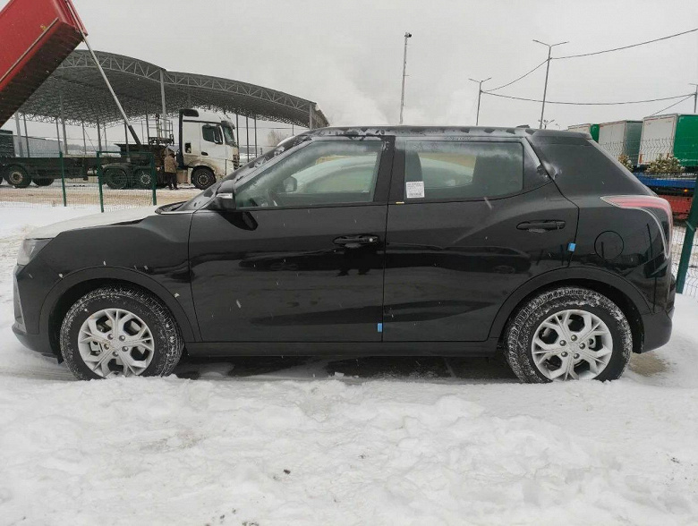 Güney Kore'den enlemlerimiz için 5 yıl garantili ve ısıtmalı yedek Hyundai Creta. En son KGM Tivoli geçitleri Moskova'ya ulaştı