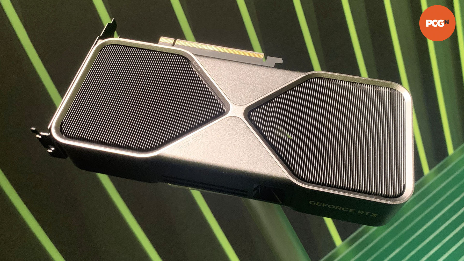 Nvidia GeForce RTX 5000 kılavuzu: 5070 grafik kartı, CES 2025'ten alınmıştır.