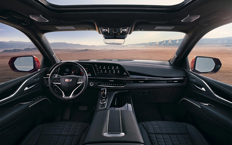 Büyük, çok güçlü, Amerikalı. Güncellenmiş Cadillac Escalade-V Rusya'da mevcuttur: 682 hp, 10 ileri otomatik, dört tekerlekten çekiş