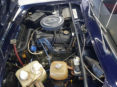 Rusya'da koleksiyonluk bir VAZ-2107 